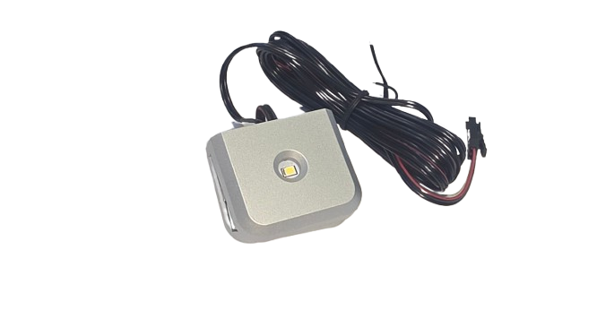 Klips LED 2D do podświetlenia półki drewnianej