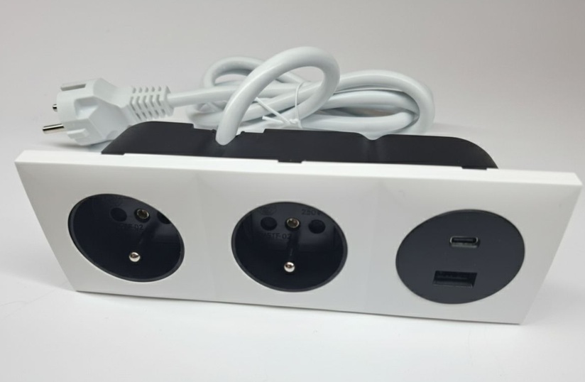 Gniazdo wpuszczane potrójne (3x230V lub 2x230V + 2 USB) - obrazek 7